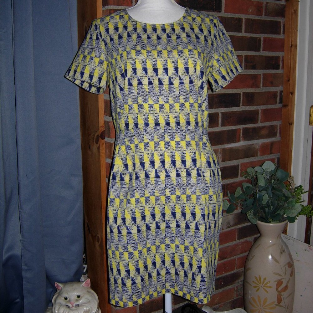 Collective Concepts Shift Dress M